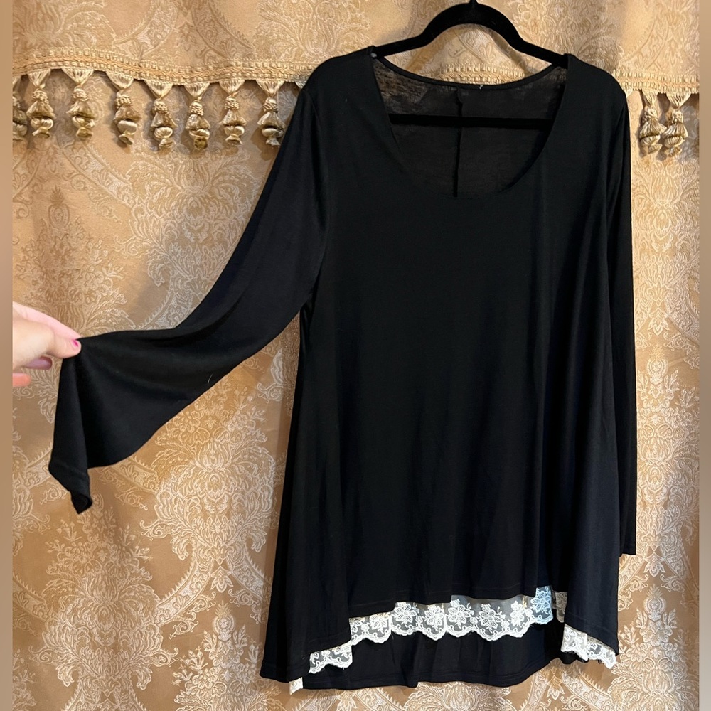 Black boho swing long sleeve top with lace detail